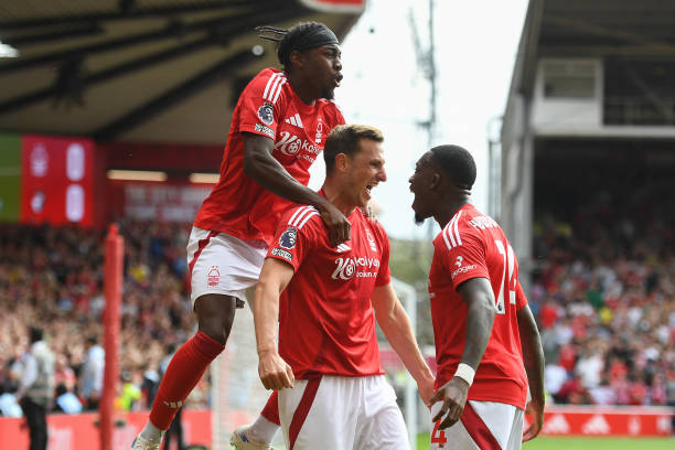 比赛中占据 比赛中占据